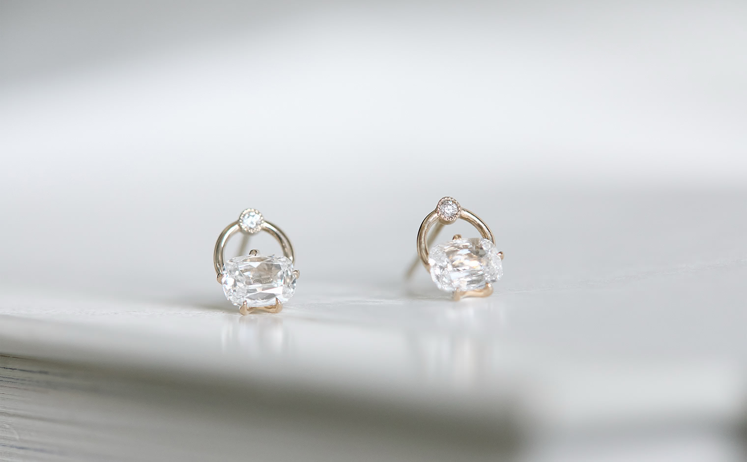 Pearl Handle Studs-Supreme