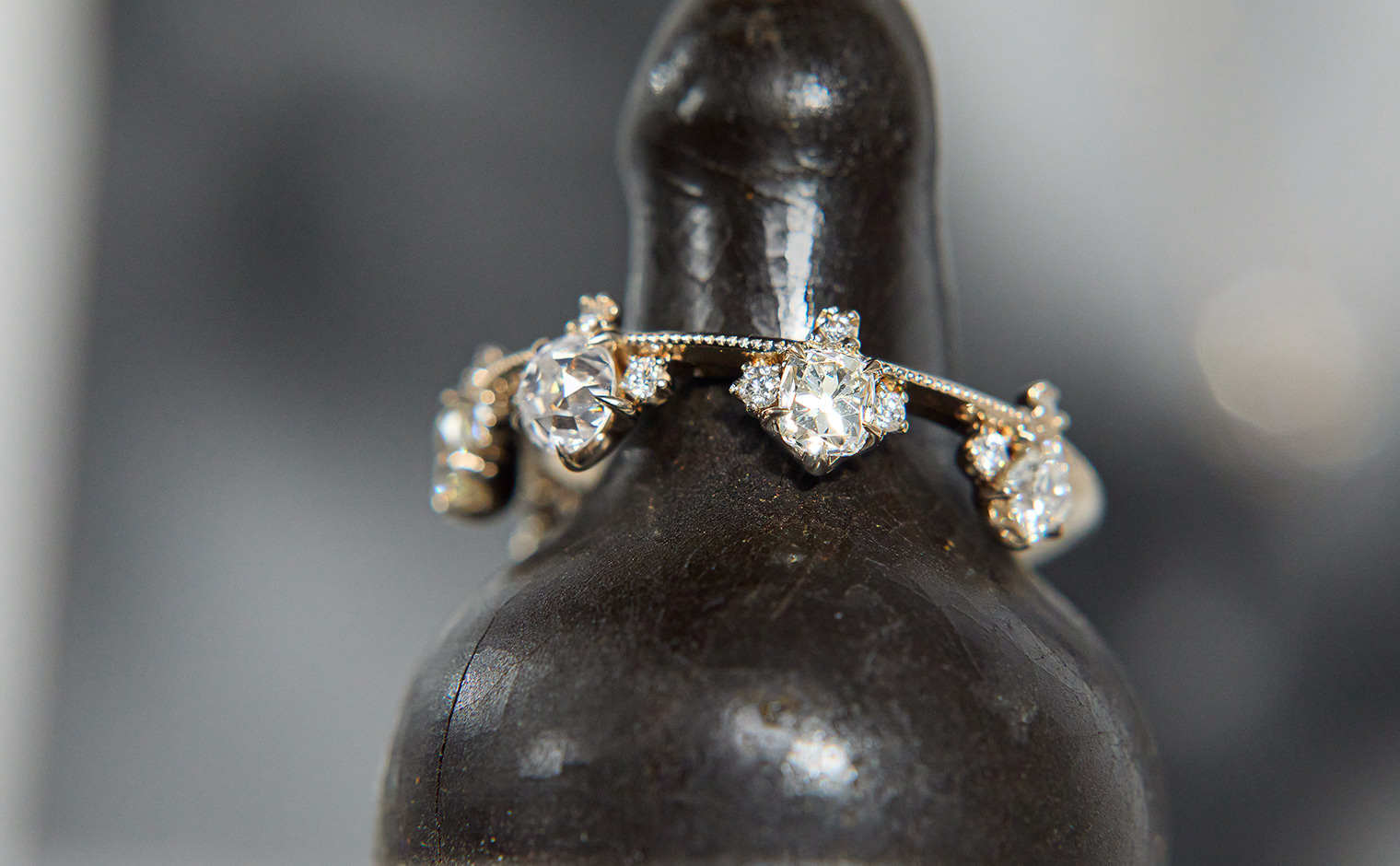 Crown Ring-Round & Cushion
