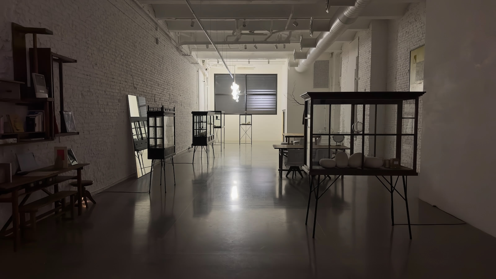 ニューヨーク・トライベッカ 176 Franklin Streetのkataoka旗艦店内装